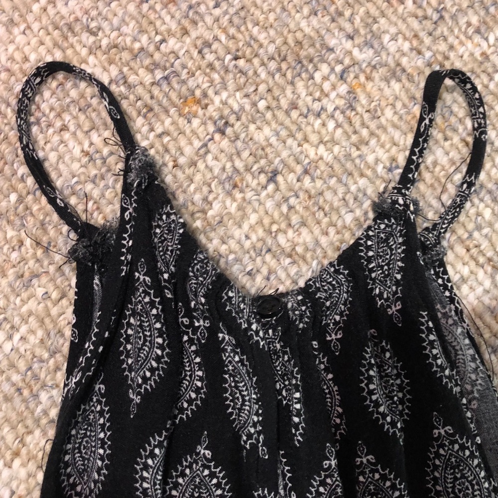 Patterned Romper - Picture 4 of 5